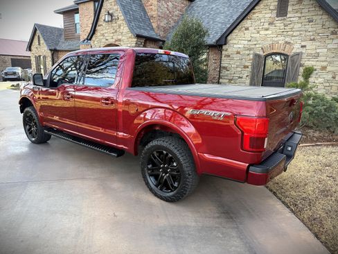 Used 2019 Ford F150 Lariat image 3