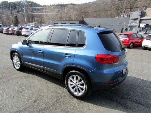 Used 2017 Volkswagen Tiguan 2.0T image 7
