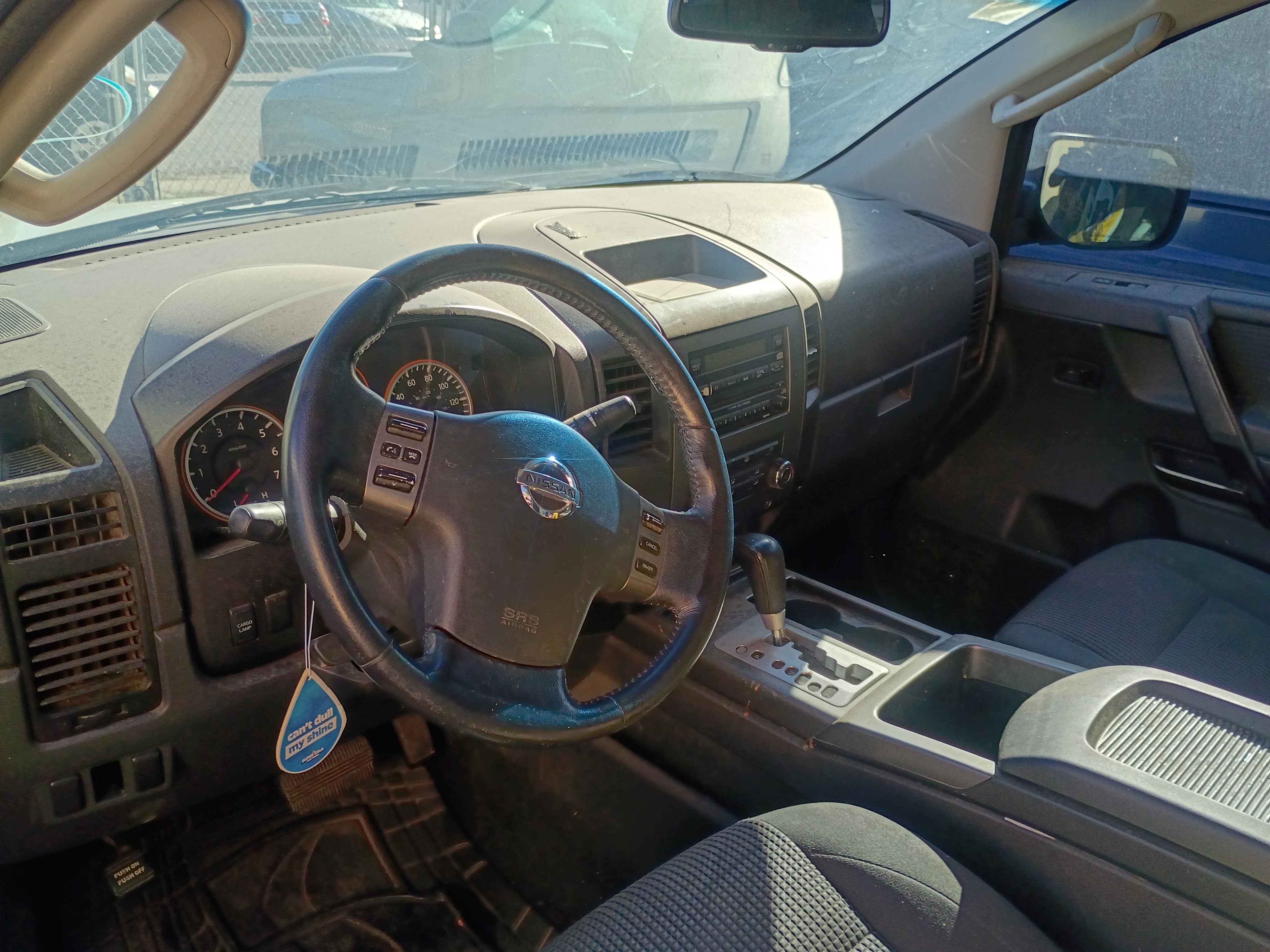 Used 2010 Nissan Titan 2WD Crew Cab image 3