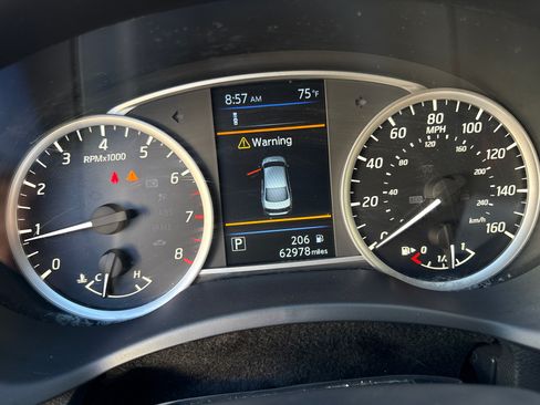 Used 2019 Nissan Sentra SV image 10