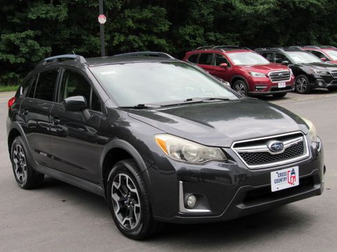 Used 2016 Subaru Crosstrek 2.0i Premium AWD/4WD image 14