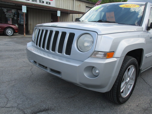 Used 2010 Jeep Patriot 4WD Sport image 10
