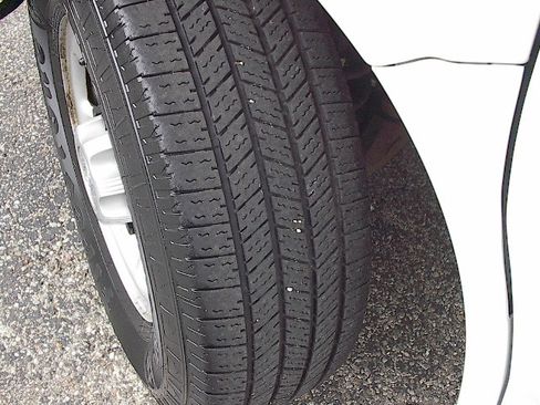 Used 2018 Chevrolet Express 2500 image 21