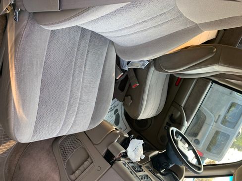 Used 2000 Chevrolet Astro image 14