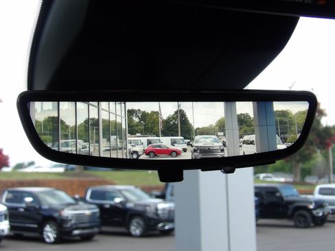 Used 2026 Chevrolet Silverado 1500 4x4 Crew Cab High Country image 39