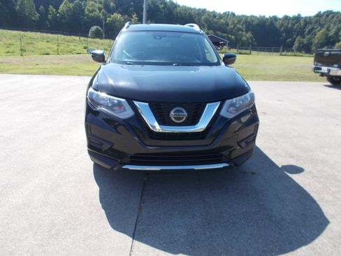 Used 2020 Nissan Rogue AWD image 2