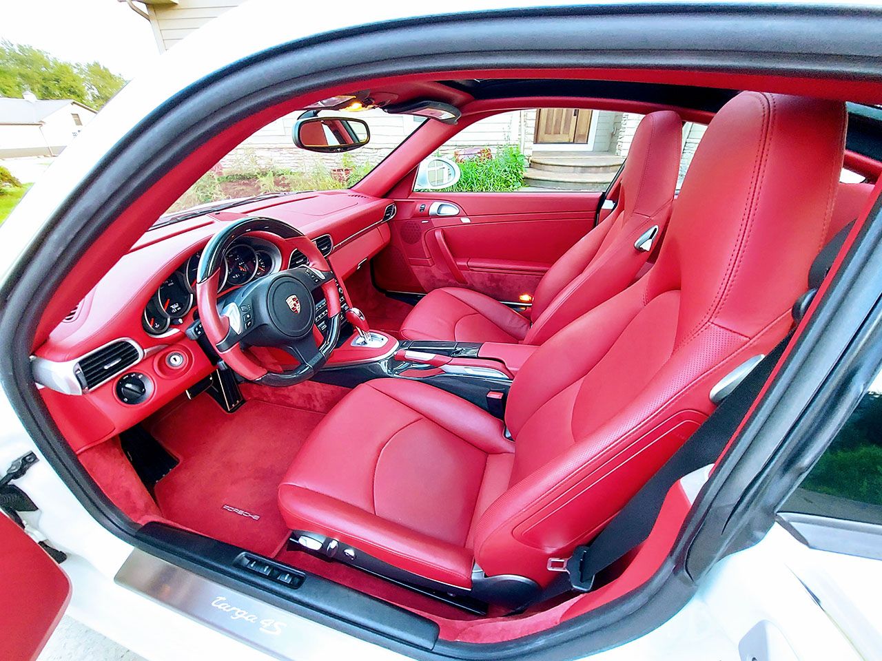 Used 2011 Porsche 911 Targa 4S AWD/4WD image 51