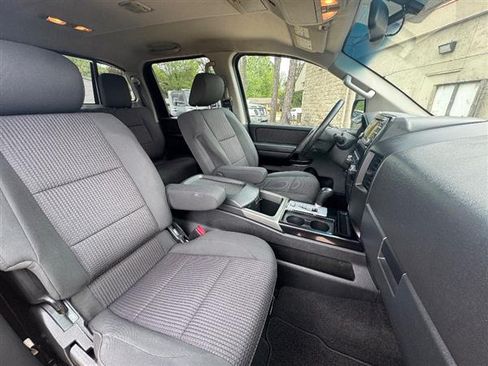 Used 2014 Nissan Titan image 16