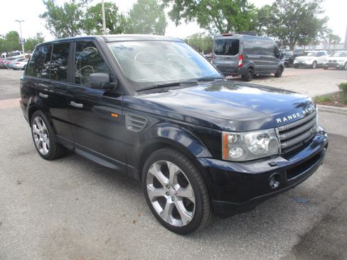 Used 2008 Land Rover Range Rover Sport HSE image 4