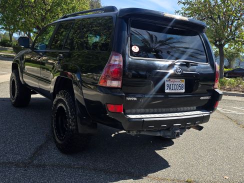 Used 2005 Toyota 4Runner SR5 image 11