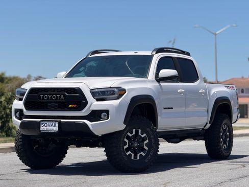 Used 2023 Toyota Tacoma 4x4 TRD Off-Road image 1