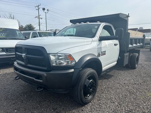 Used 2018 RAM 5500 image 3