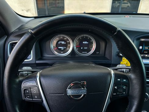 Used 2012 Volvo S60 T5 image 23