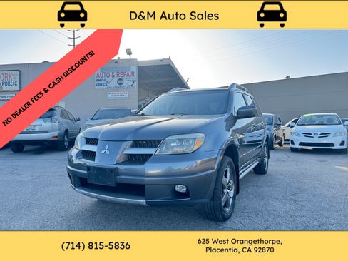 Used 2006 Mitsubishi Outlander SE image 1