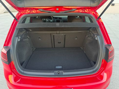 Used 2017 Volkswagen GTI image 37