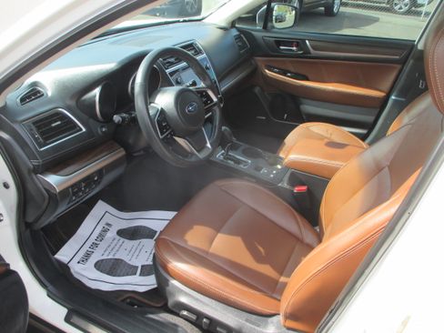Used 2018 Subaru Outback 3.6R Touring image 10