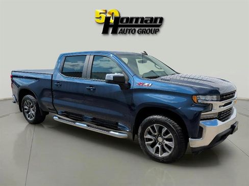 Used 2020 Chevrolet Silverado 1500 4x4 Crew Cab LT image 7