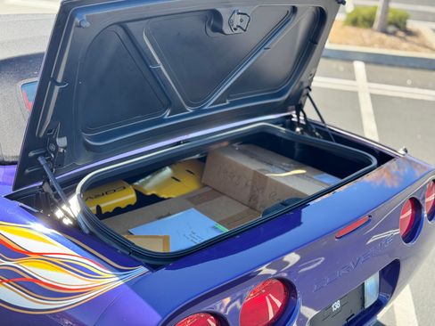 Used 1998 Chevrolet Corvette image 9