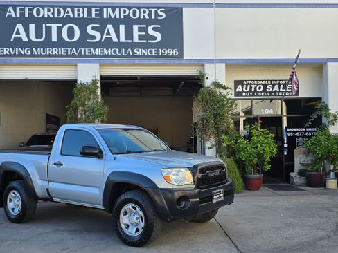 Used 2011 Toyota Tacoma Off-Road image 32