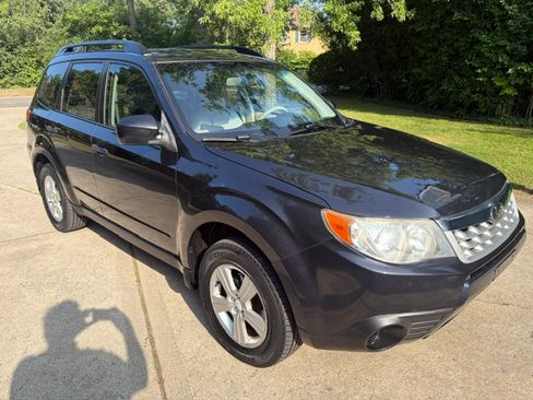Used 2012 Subaru Forester 2.5X AWD/4WD image 4