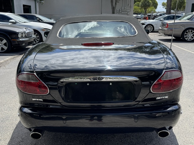 Used 2005 Jaguar XK8 Convertible RWD image 8