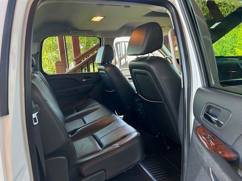 Used 2007 Chevrolet Silverado 3500 4x4 Crew Cab image 16