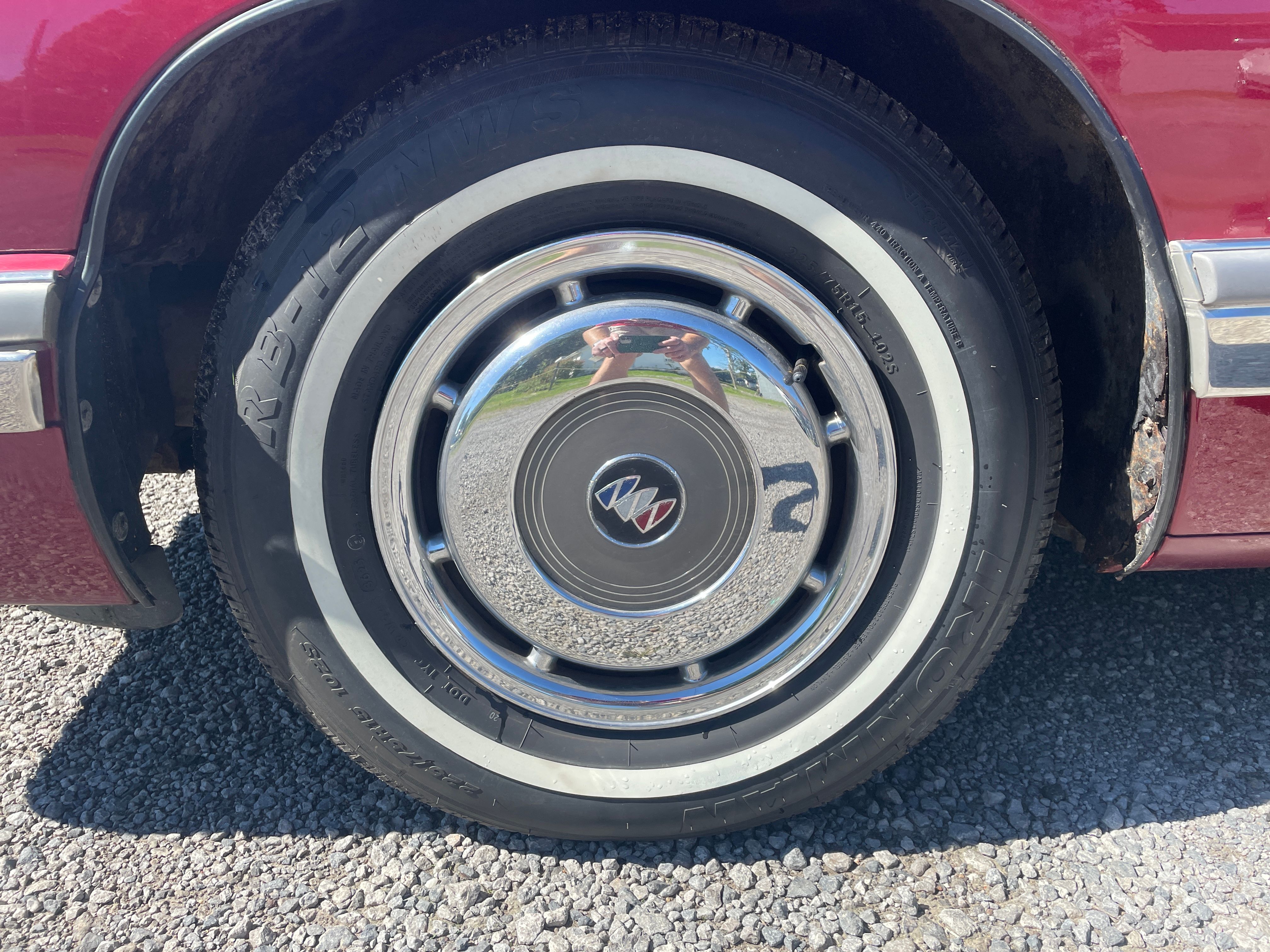Used 1994 Buick Roadmaster Sedan RWD image 9