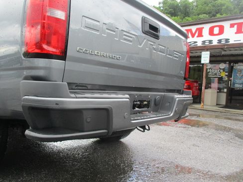 Used 2022 Chevrolet Colorado LT image 10