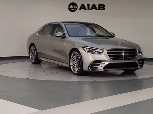 Used 2022 Mercedes-Benz S 500 image 15