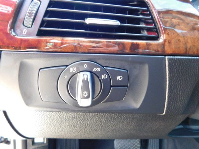 Used 2011 BMW 335d Sedan RWD image 11