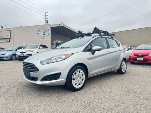 Used 2015 Ford Fiesta S Hatchback FWD image 3