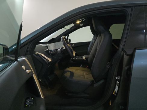 Used 2025 BMW iX xDrive50 image 7