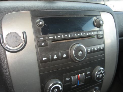 Used 2008 Chevrolet Avalanche 4x4 image 11