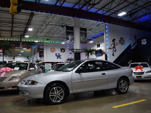 Used 2003 Chevrolet Cavalier image 3