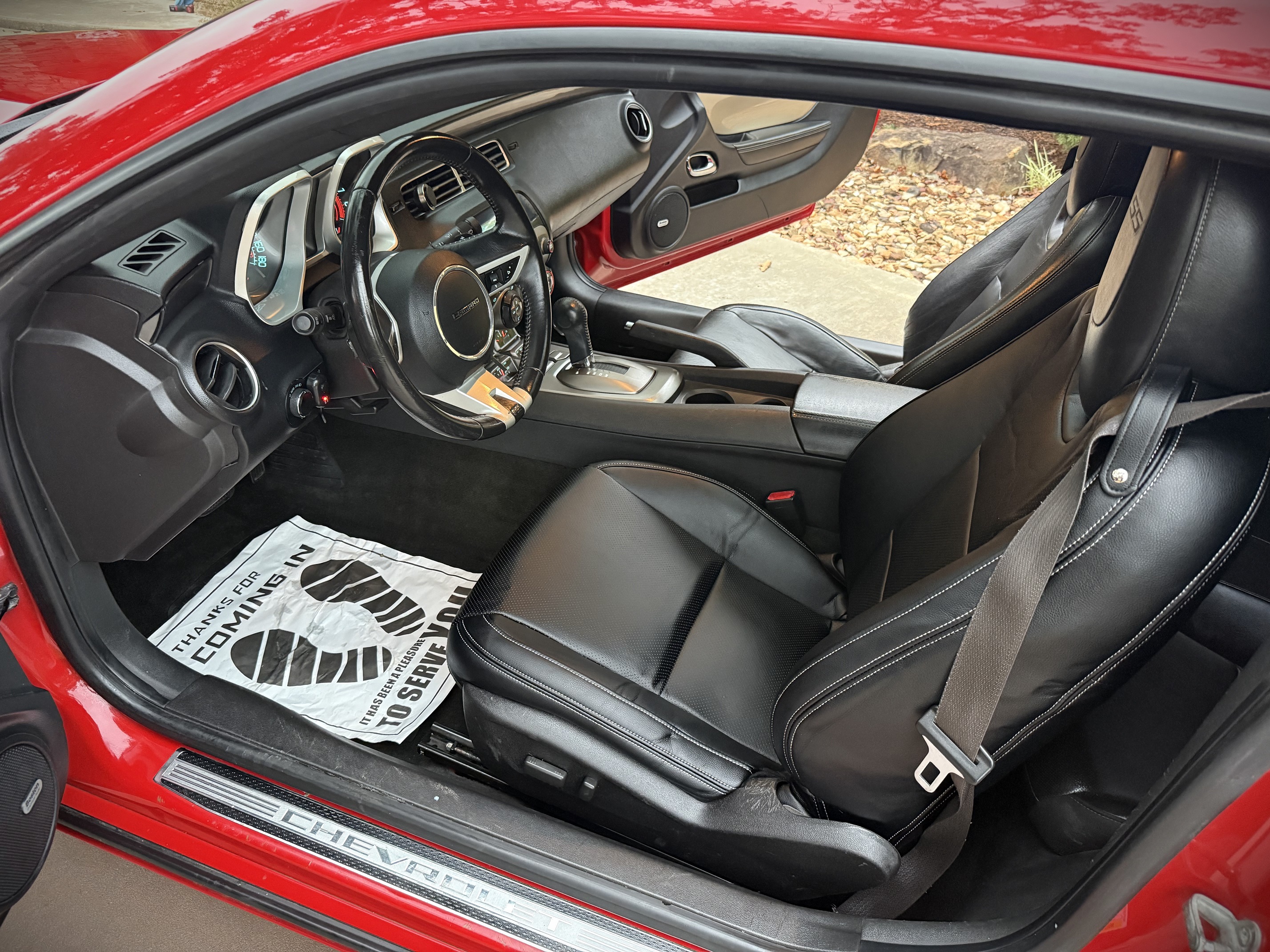Used 2010 Chevrolet Camaro SS Coupe w/ 2SS RWD image 3