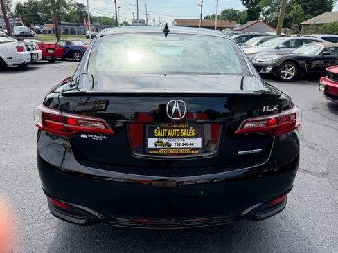 Used 2018 Acura ILX w/ Special Edition Package FWD image 25