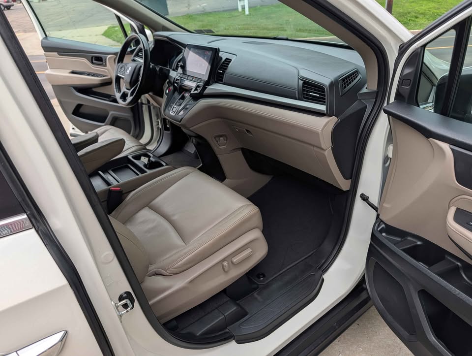 Used 2018 Honda Odyssey EX-L image 7