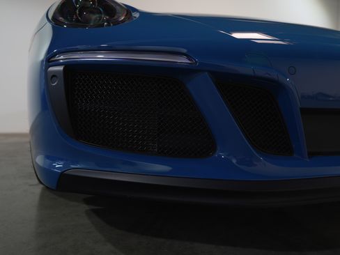 Used 2018 Porsche 911 Targa 4 GTS image 29