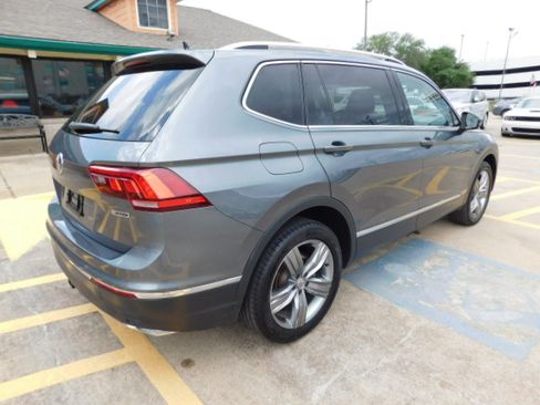 Used 2021 Volkswagen Tiguan SEL image 9