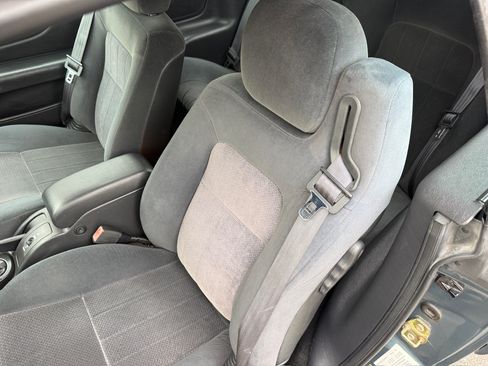 Used 2005 Chrysler Sebring Touring image 69