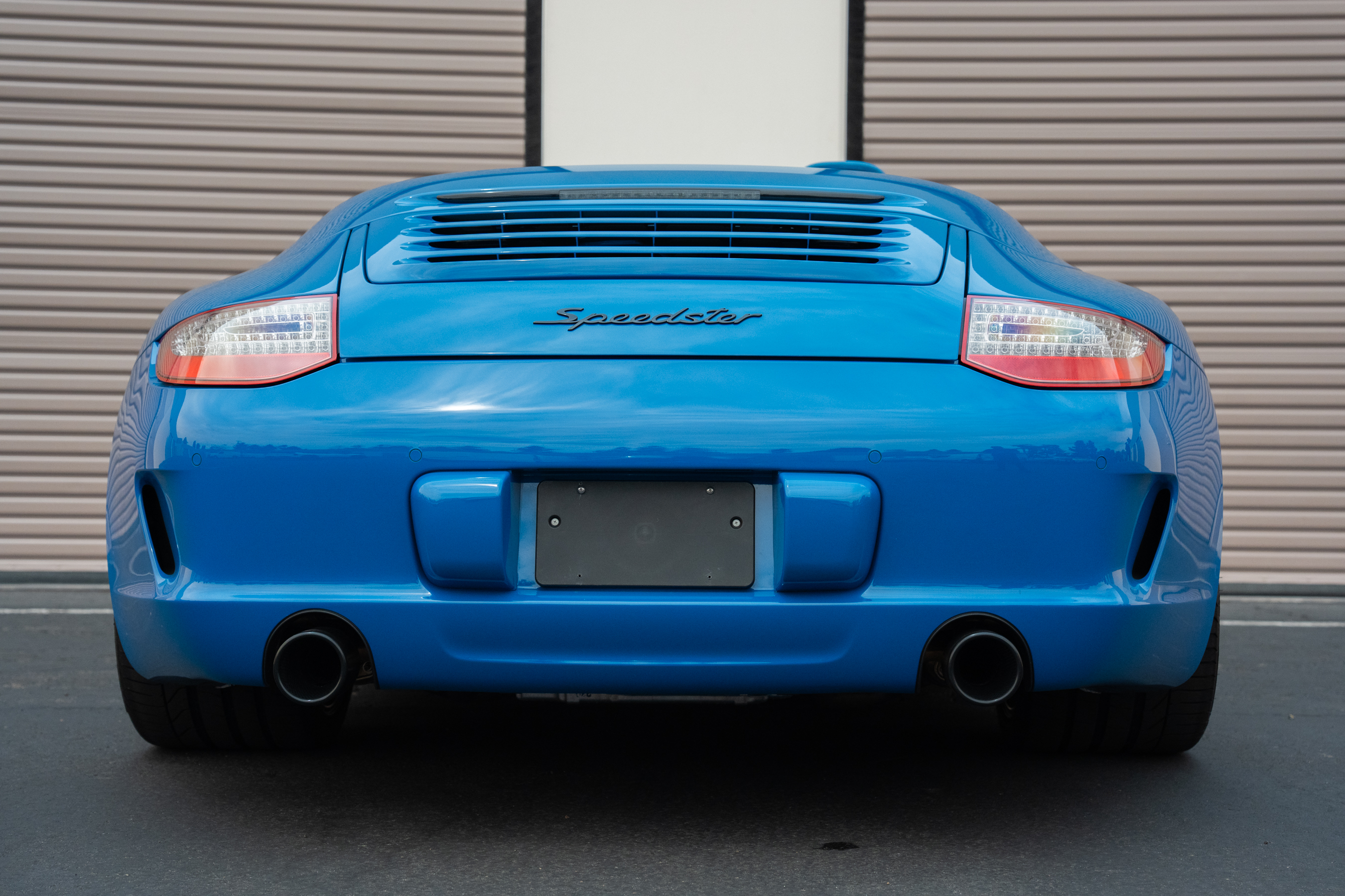 Used 2011 Porsche 911 Speedster RWD image 39