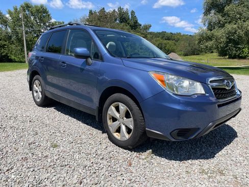 Used 2015 Subaru Forester 2.5i Premium AWD/4WD image 12