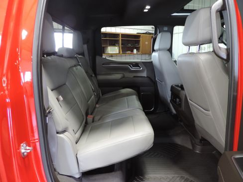 Used 2022 Chevrolet Silverado 1500 4x4 Crew Cab LT Trail Boss image 30