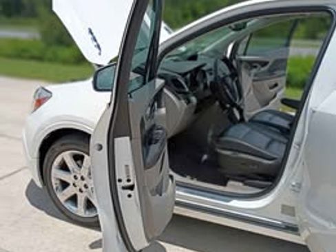 Used 2014 Buick Encore Premium image 5