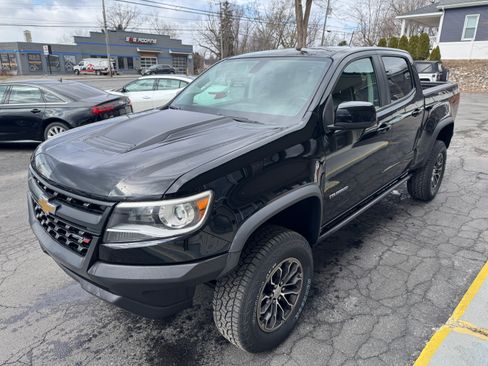 Used 2017 Chevrolet Colorado ZR2 image 3