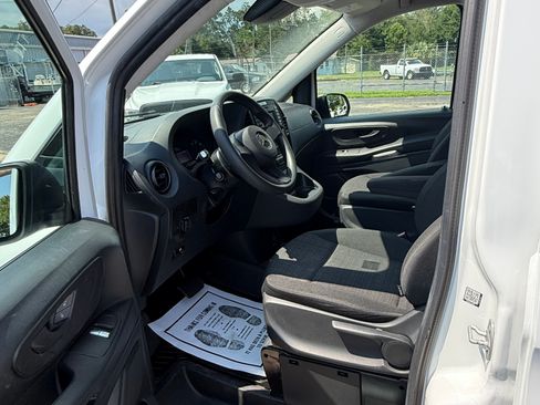 Used 2018 Mercedes-Benz Metris image 8