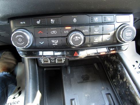 Used 2023 Dodge Durango R/T image 24