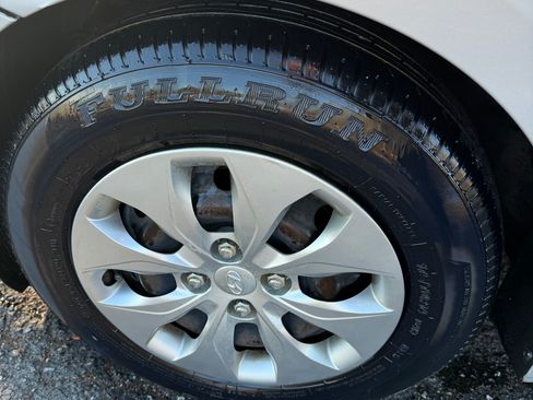 Used 2017 Hyundai Accent SE image 15