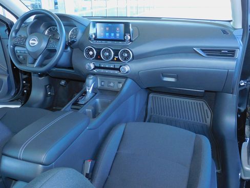 Used 2025 Nissan Sentra S image 4