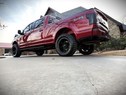 Used 2018 Ford F150 Lariat image 11